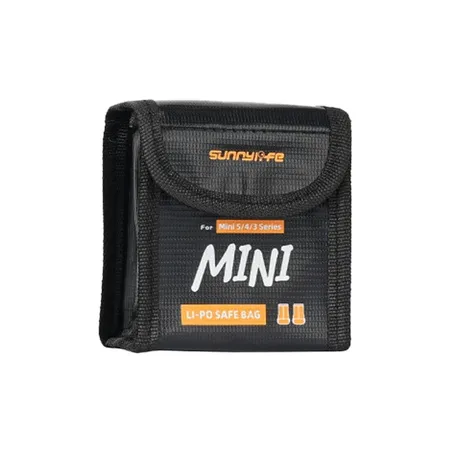 Etui on the Mini 5 Pro's Sunnylife battery (on 2 batteries)